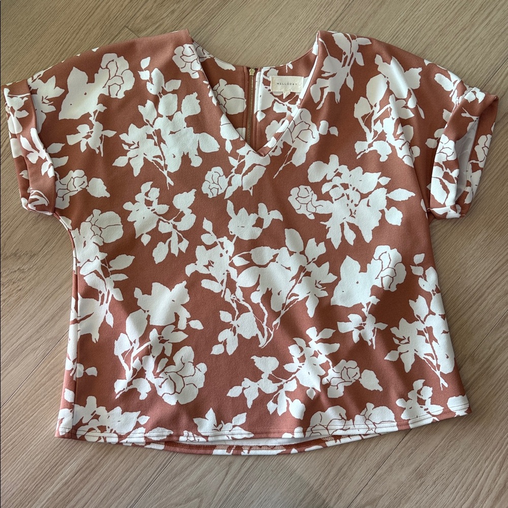 MELLODAY Floral V-Neck Blouse - White and Mauve